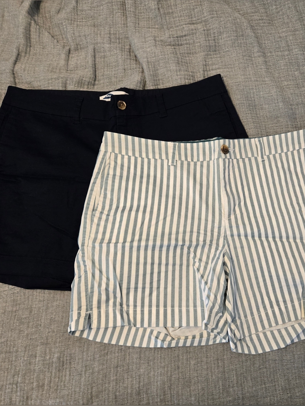 Old Navy Everyday Midi Short Size 14